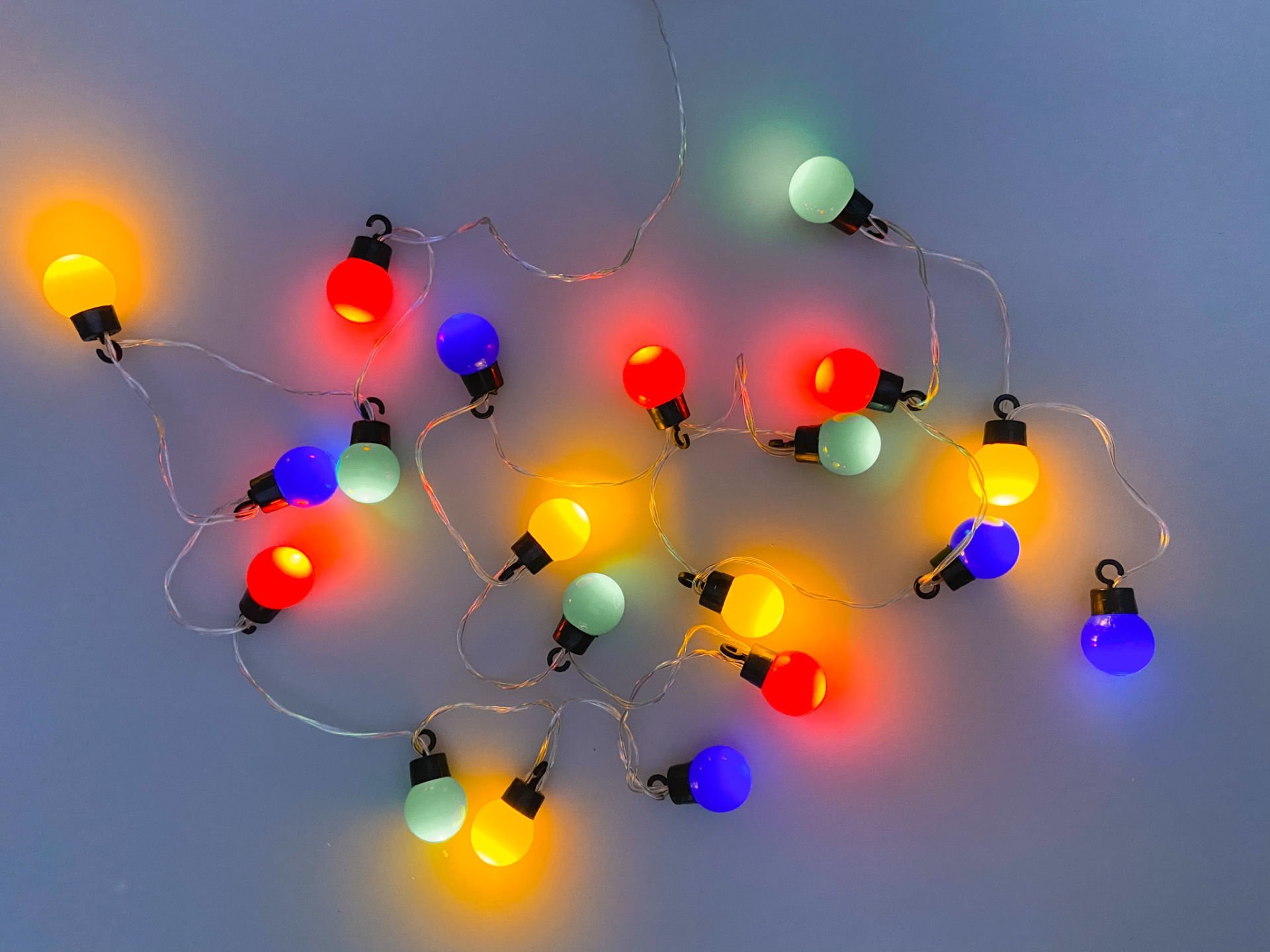 5 Metre 28 Ledli RGB Renk Top Şeklinde Yılbaşı Süsü